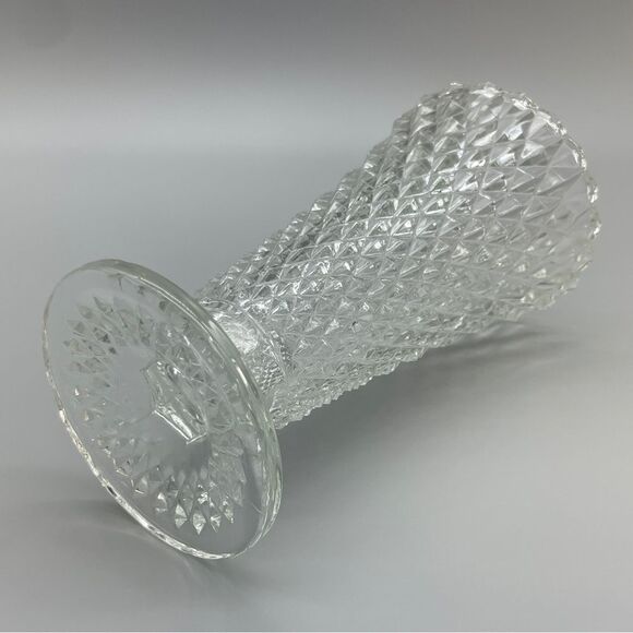 Vintage Indiana Glass Diamond Point Clear 1960’s Vase 8" footed vase - Picture 10 of 13